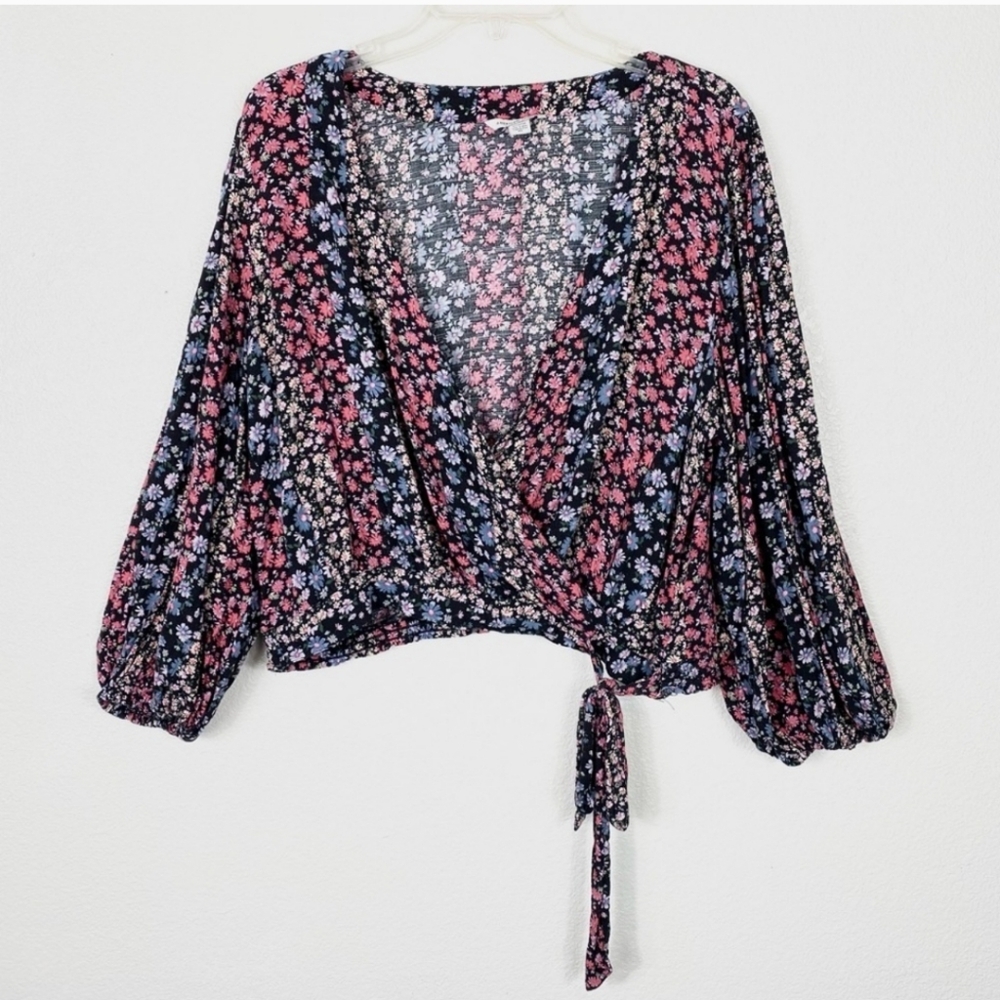 American Eagle Top